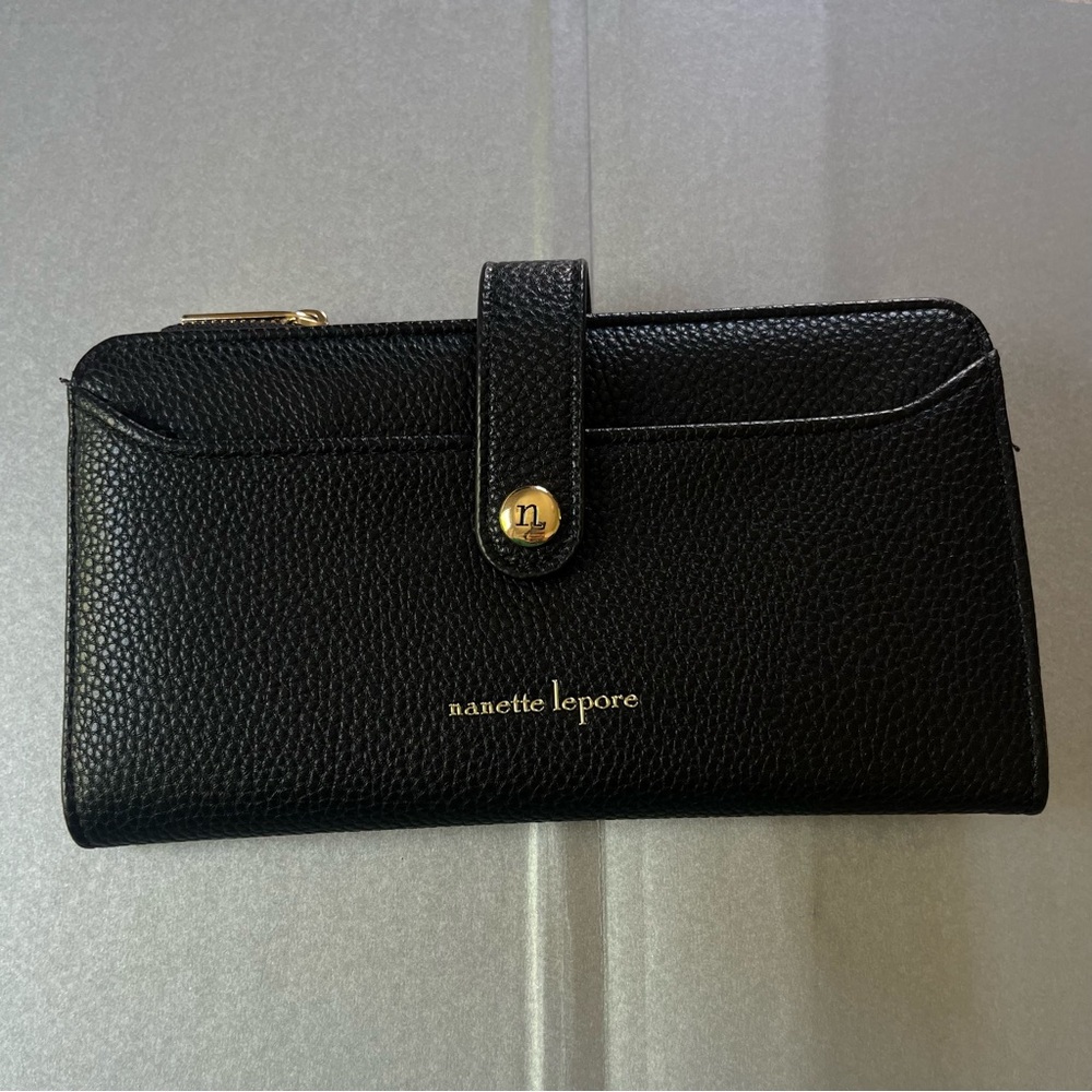 Nanette Lepore Bifold Snap & Zip Wallet Organizer in Black .
